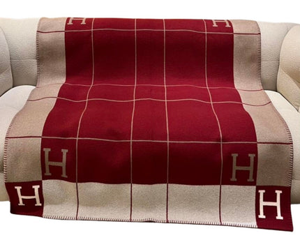 Brand New. Hermes Avalon Blanket Maroon|11015