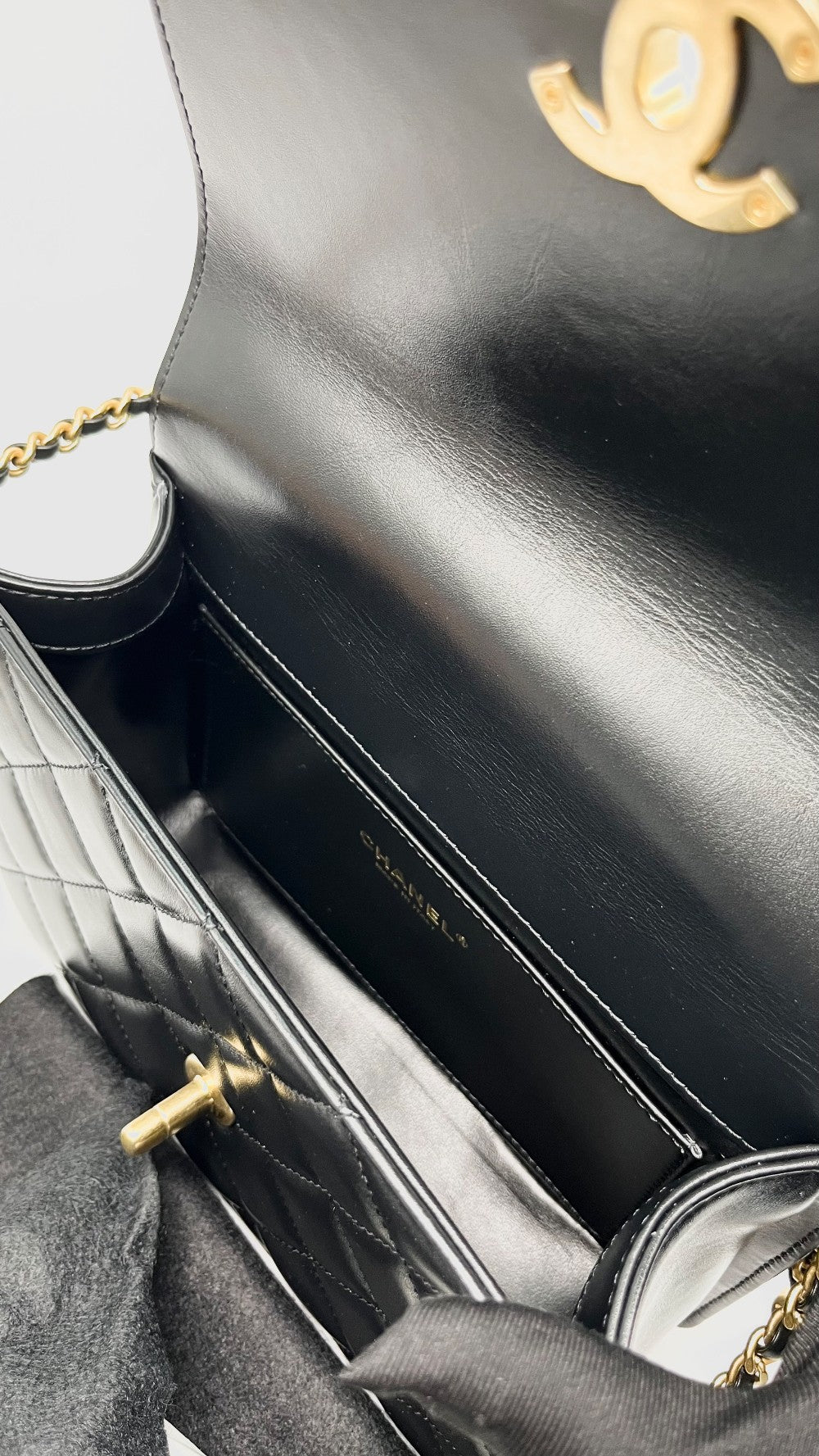 Brand New. Chanel 24C Season Flap Mini Black Adjustable Chain Strap GHW. X456C0P1|15160