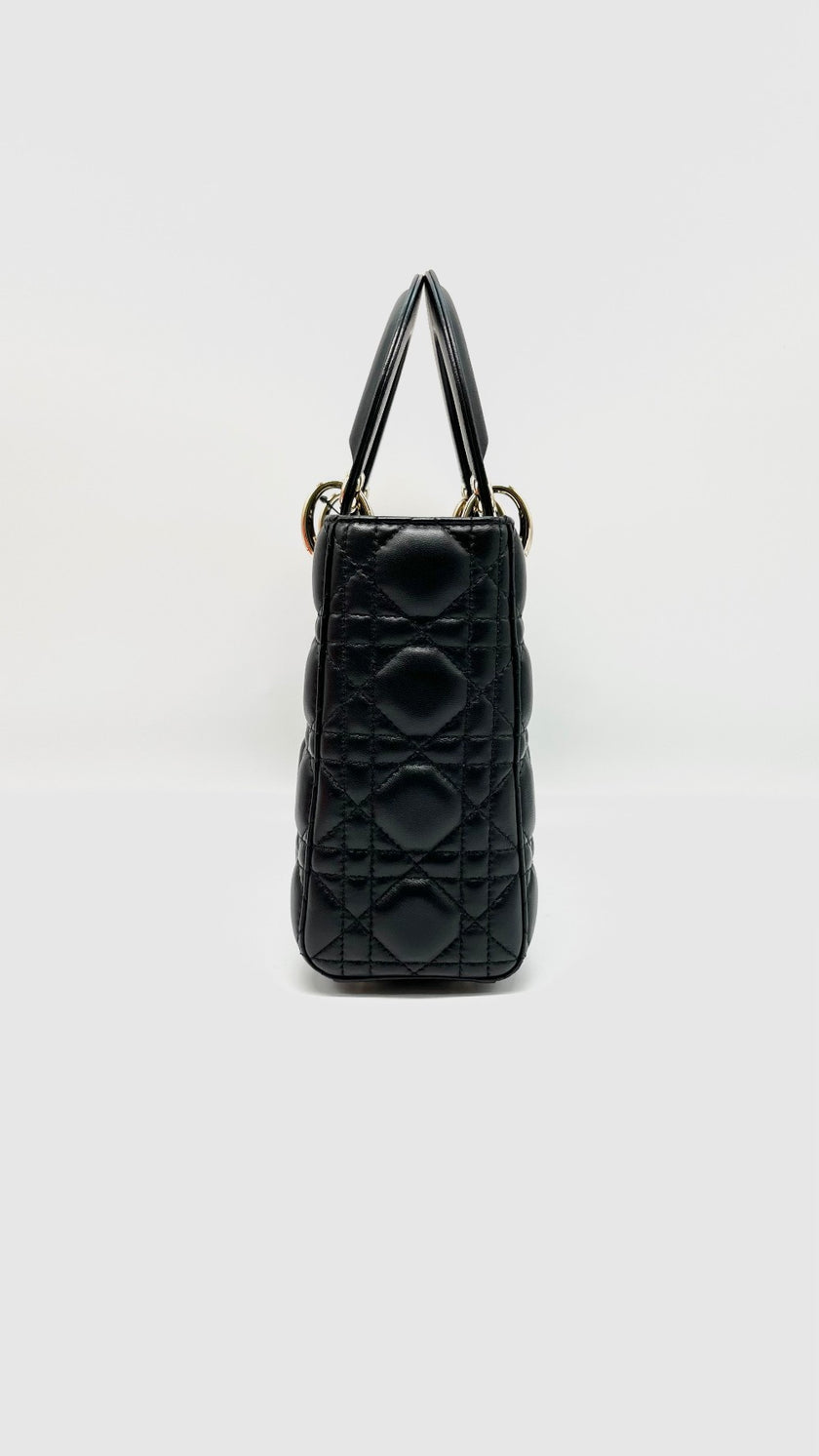 Preowned. Lady Dior Small Black Lambskin. 09MA0138|9912