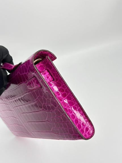 Preowned. Hermes Kelly Cut Croc Rose Scherehezade. XPI002FH|3357