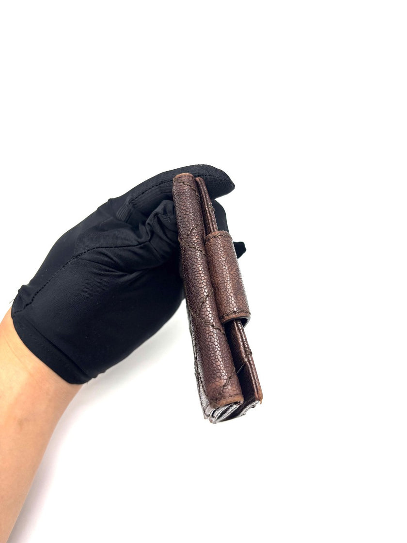 Preowned. Chanel Bifold Wallet Brown Caviar SHW. 10776392|16960