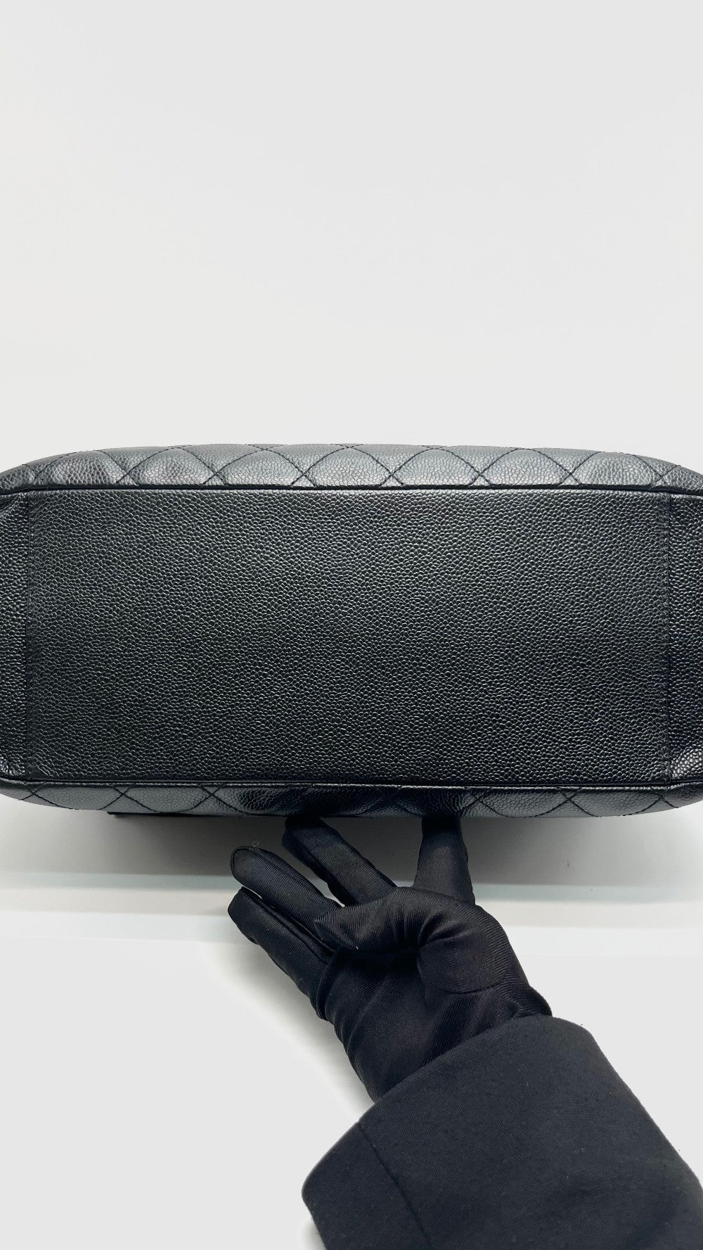 Preowned. Chanel GST Black Caviar SHW. 18320728|16040