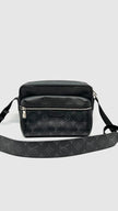 Preowned. LV Outdoor Messenger Eclipse. FO5129|14468