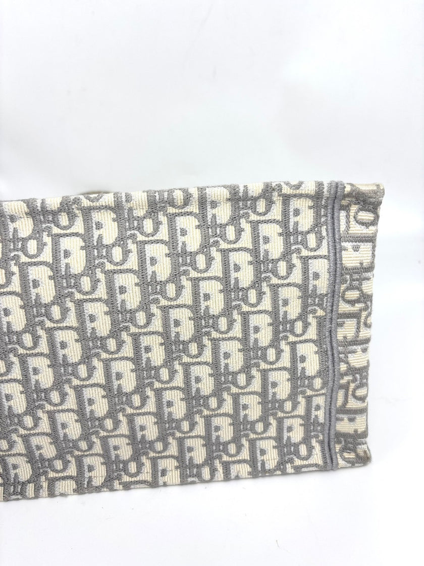 Brand New. Dior Book Tote Medium Oblique. 50MA1222|12475