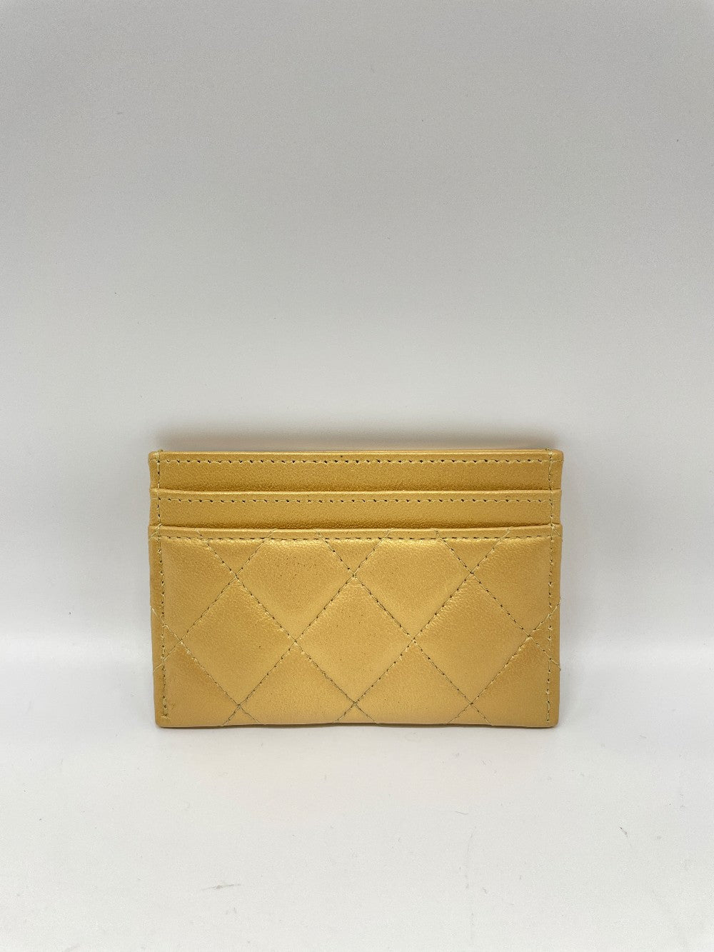 Brand New. Chanel Card Holder Gold. 28039593|12528