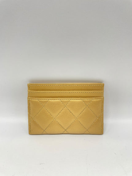 Brand New. Chanel Card Holder Gold. 28039593|12528
