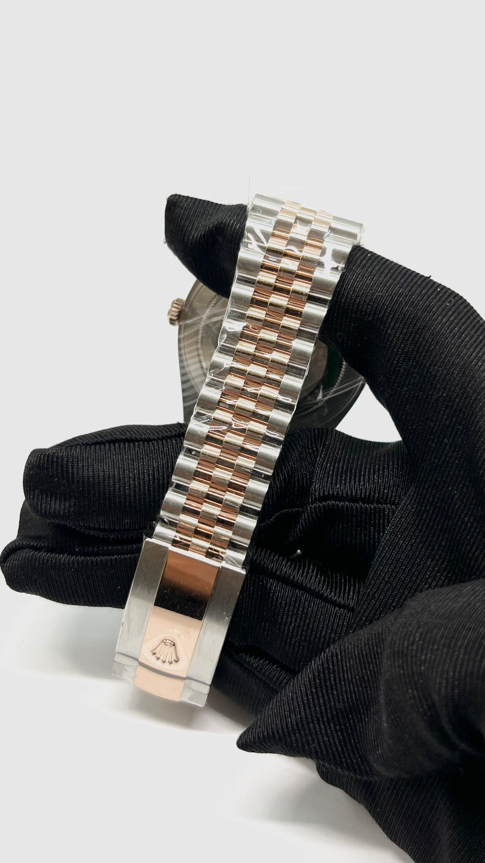 Brand New. Rolex Datejust 41 Sundust Dial w/ Dias RG/Steel Jubilee 2025 22 Links.|11497