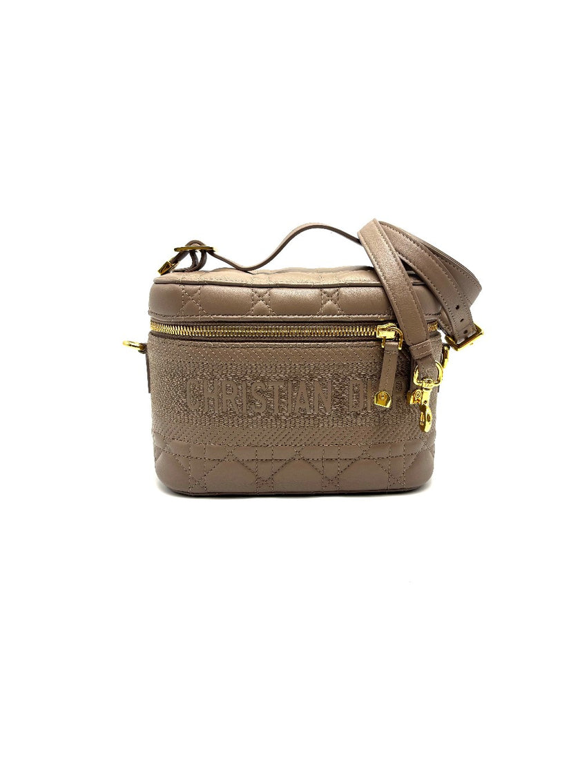 Preowned. Dior Diortravel Vanity Lambskin 45M Warm Taupe GHW. 23-BO-0221|17660
