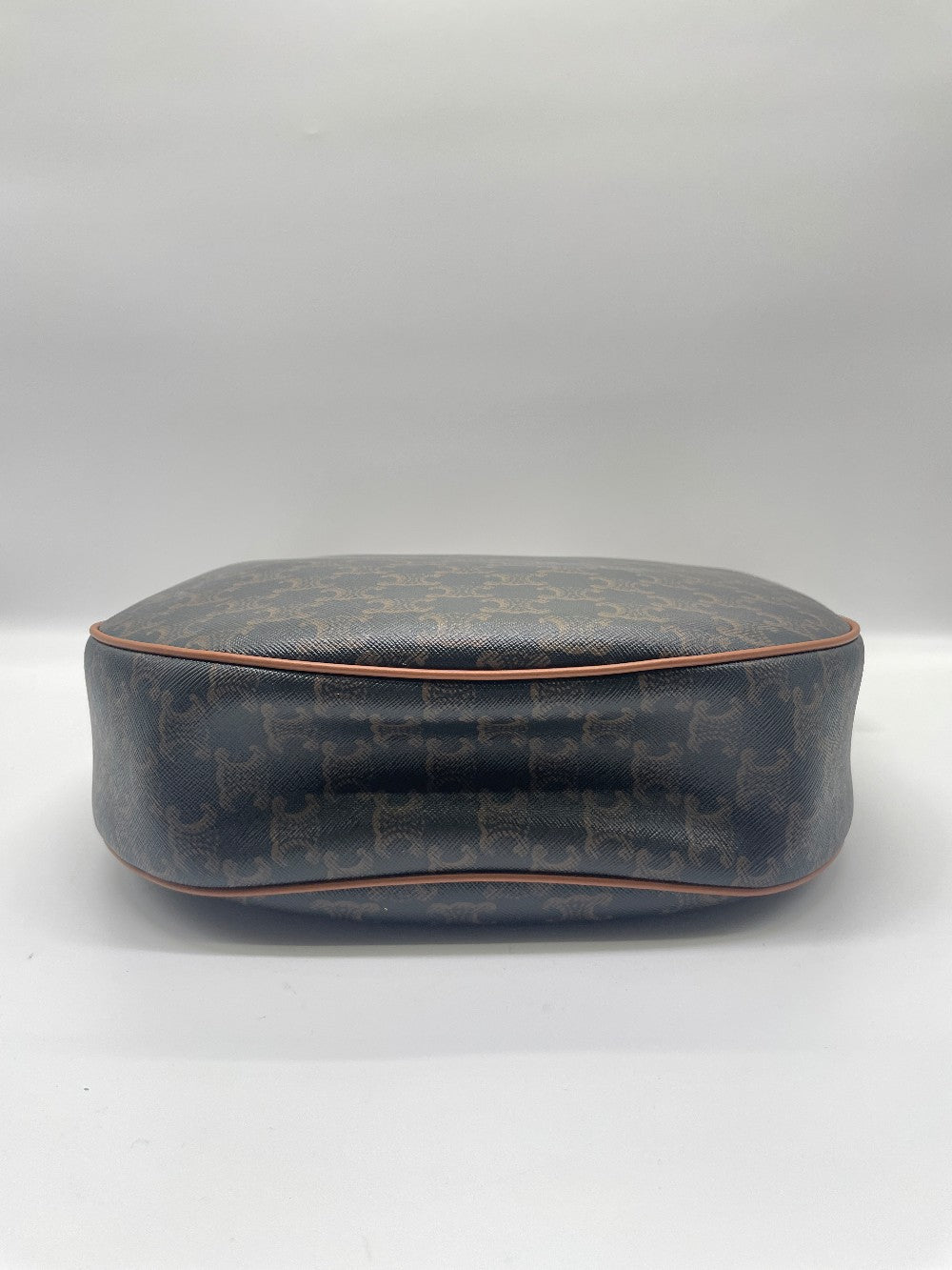 Like New. Celine Triomphe Heloise GHW|9148