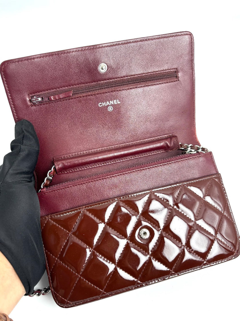 Preowned. Chanel WOC Maroon Patent. 14003421|4118