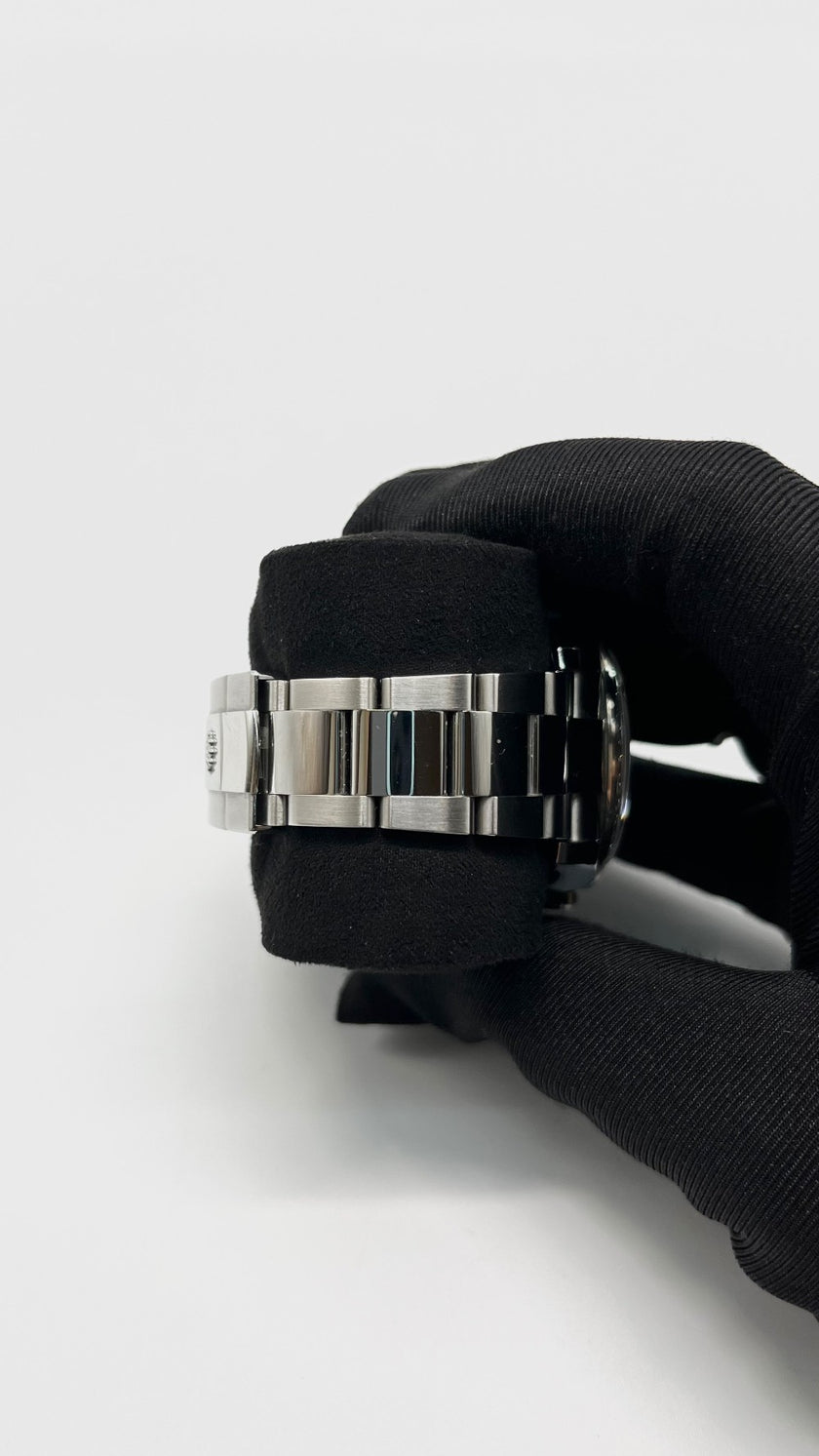 Preowned. Rolex DJ 36mm MOP Dial with Diamonds Steel Oyster Bracelet 12.5 Links 2015|14396