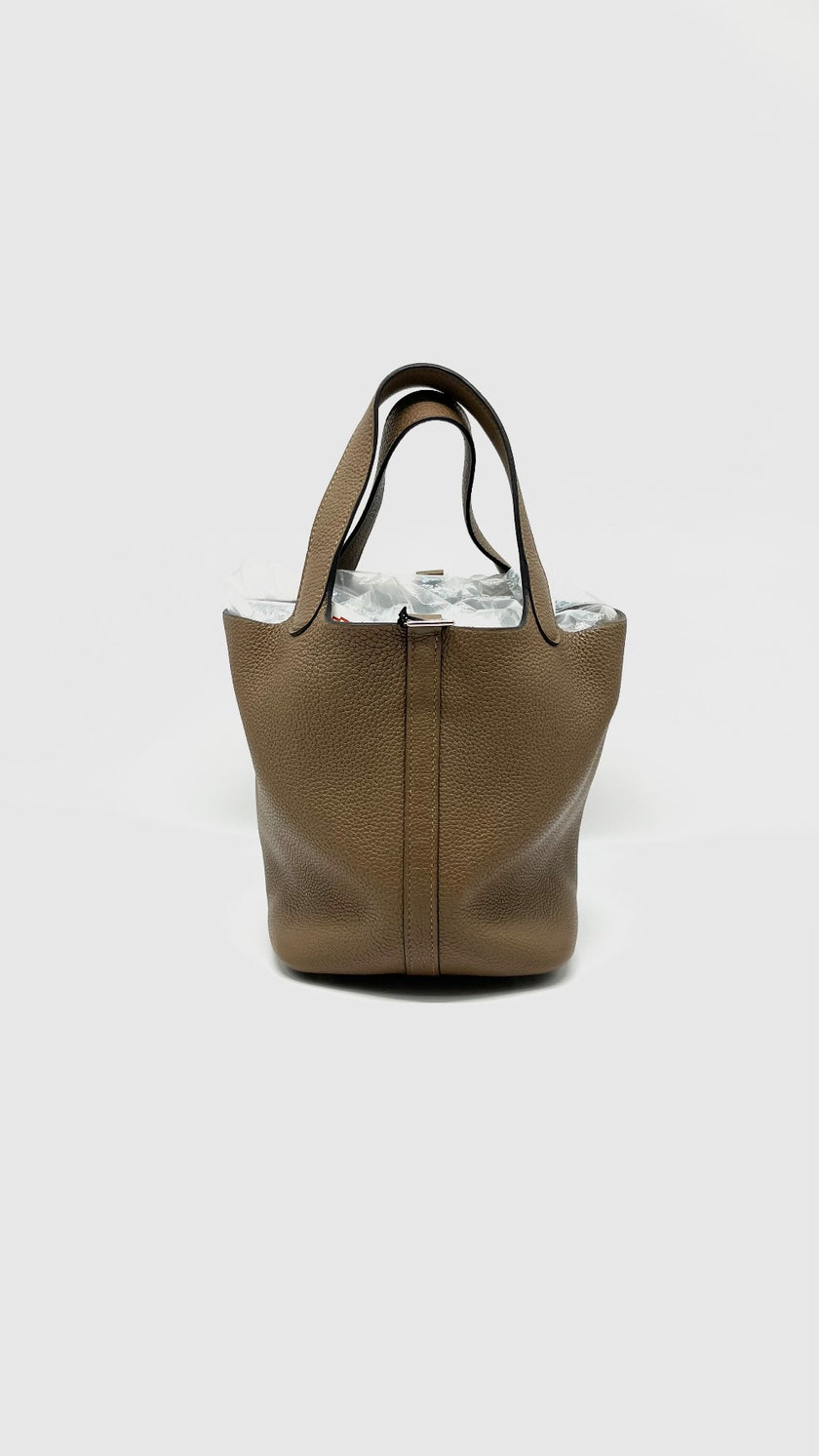 Preowned. Hermes Picotin 18 Beige De Weimar Togo PHW. YIT009AC|14289