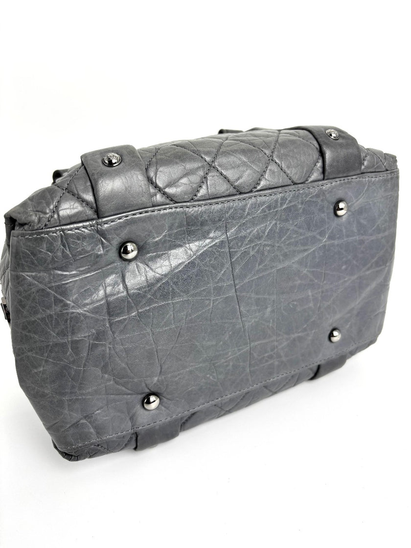 Preowned. Chanel Matelasse Vintage Gray. 10457941|4142