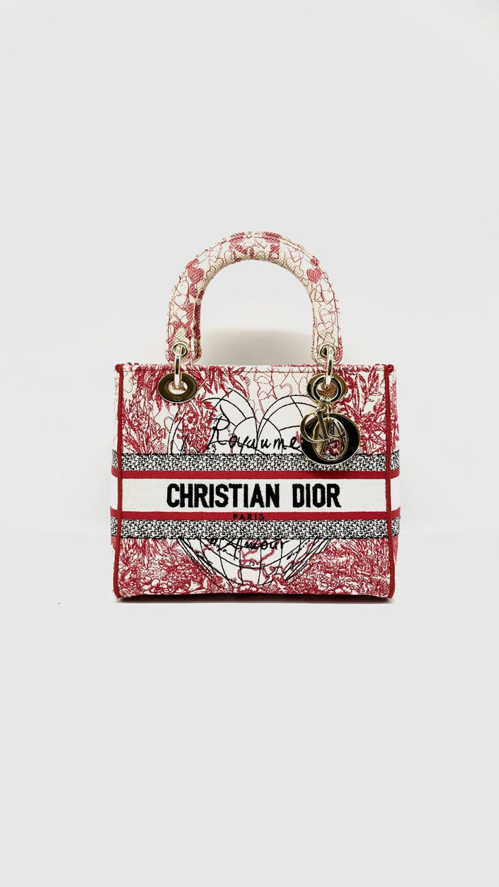 Preowned. Lady Dior Medium Royaume d'Amour Red Canvas. 50MA0261|13858