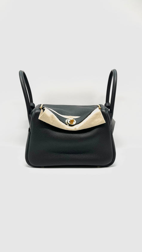 Brand New. Hermes Lindy 26 Black Togo GHW. KMM984DD|10236