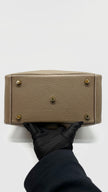 Like New. Hermes Lindy 26 Togo Etoupe GHW. UPY898CU|13324