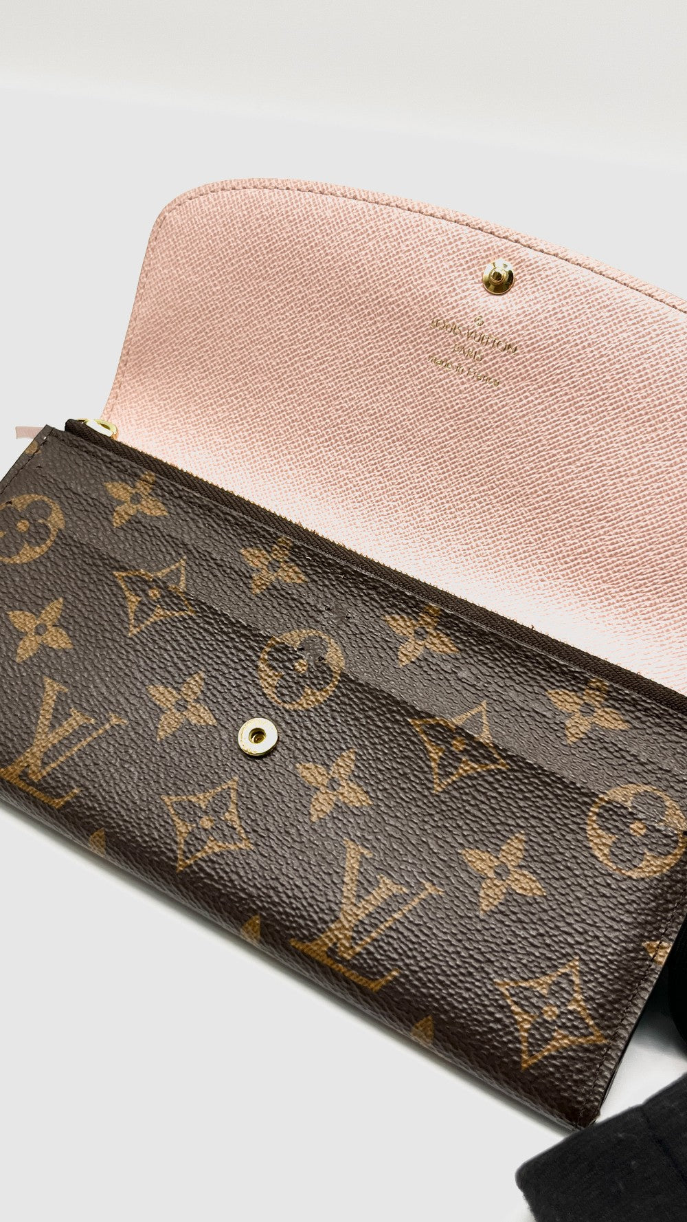 Preowned. LV Emilie Long Wallet Monogram Canvas. Microchip|11319
