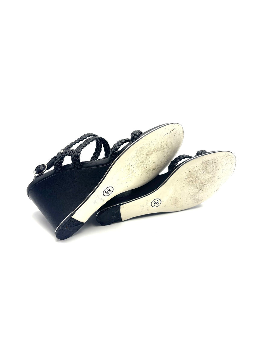 Preowned. Chanel Braided Wedge Black. 37.5|17049