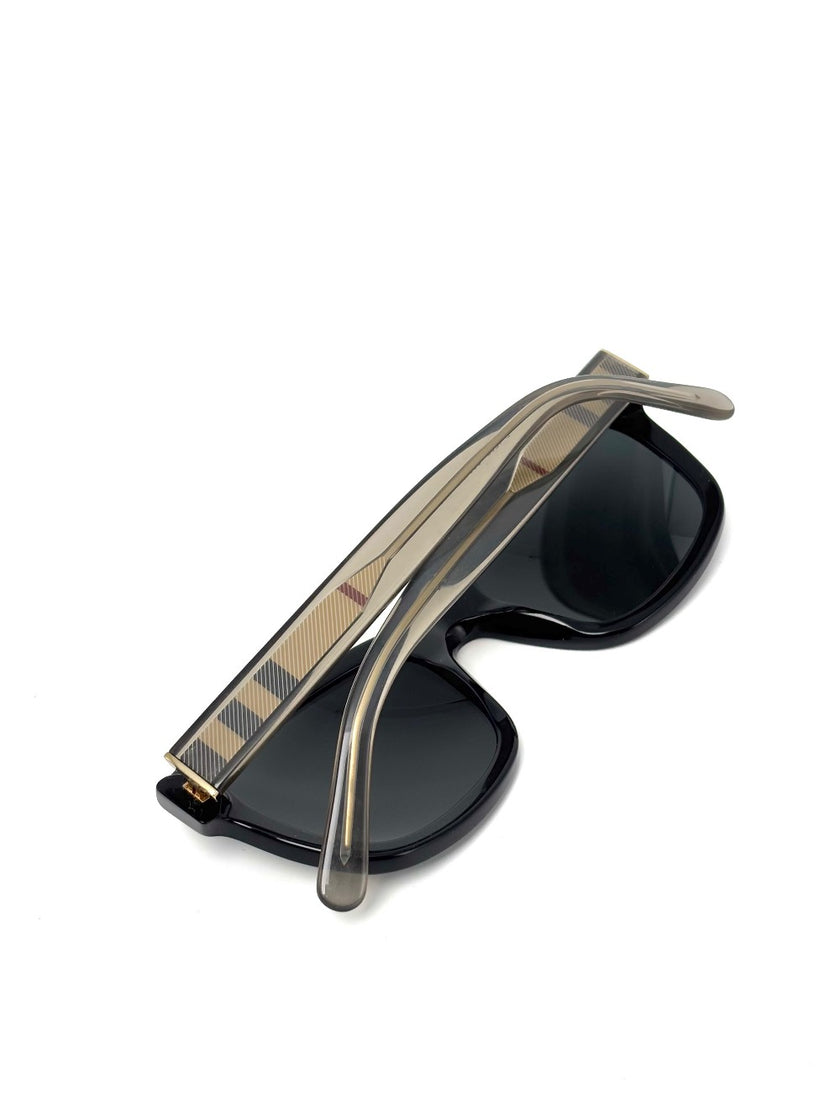 Preowned. Burberry Shades|8141