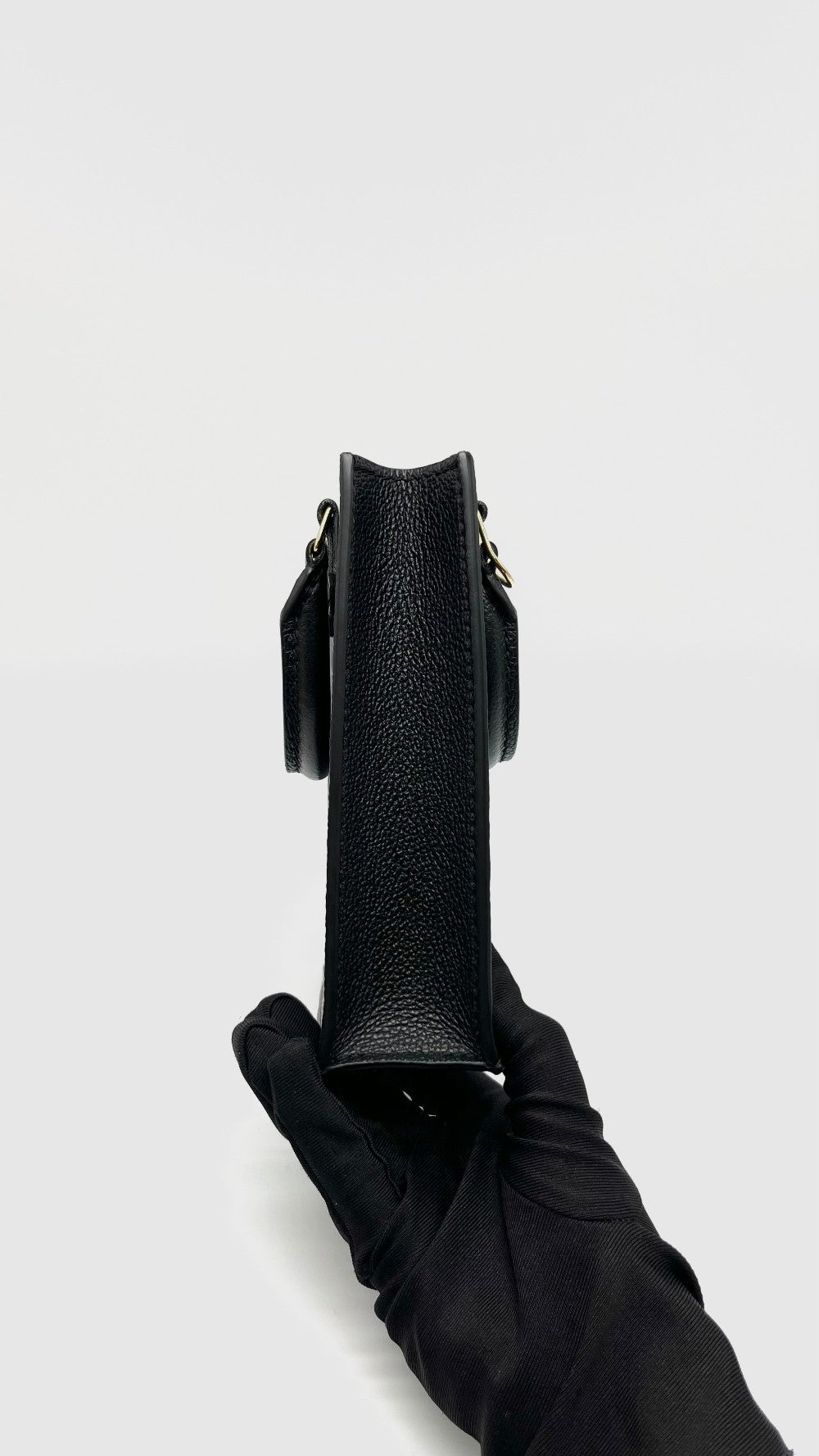 Like New. LV Sac Plat Petite Black Empreinte. Microchip|16506