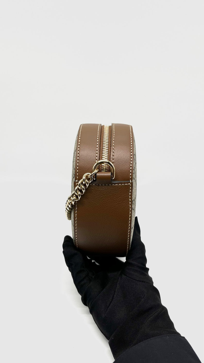 Like New. Gucci Supreme Camera Bag Beige/ Brown GHW|14190