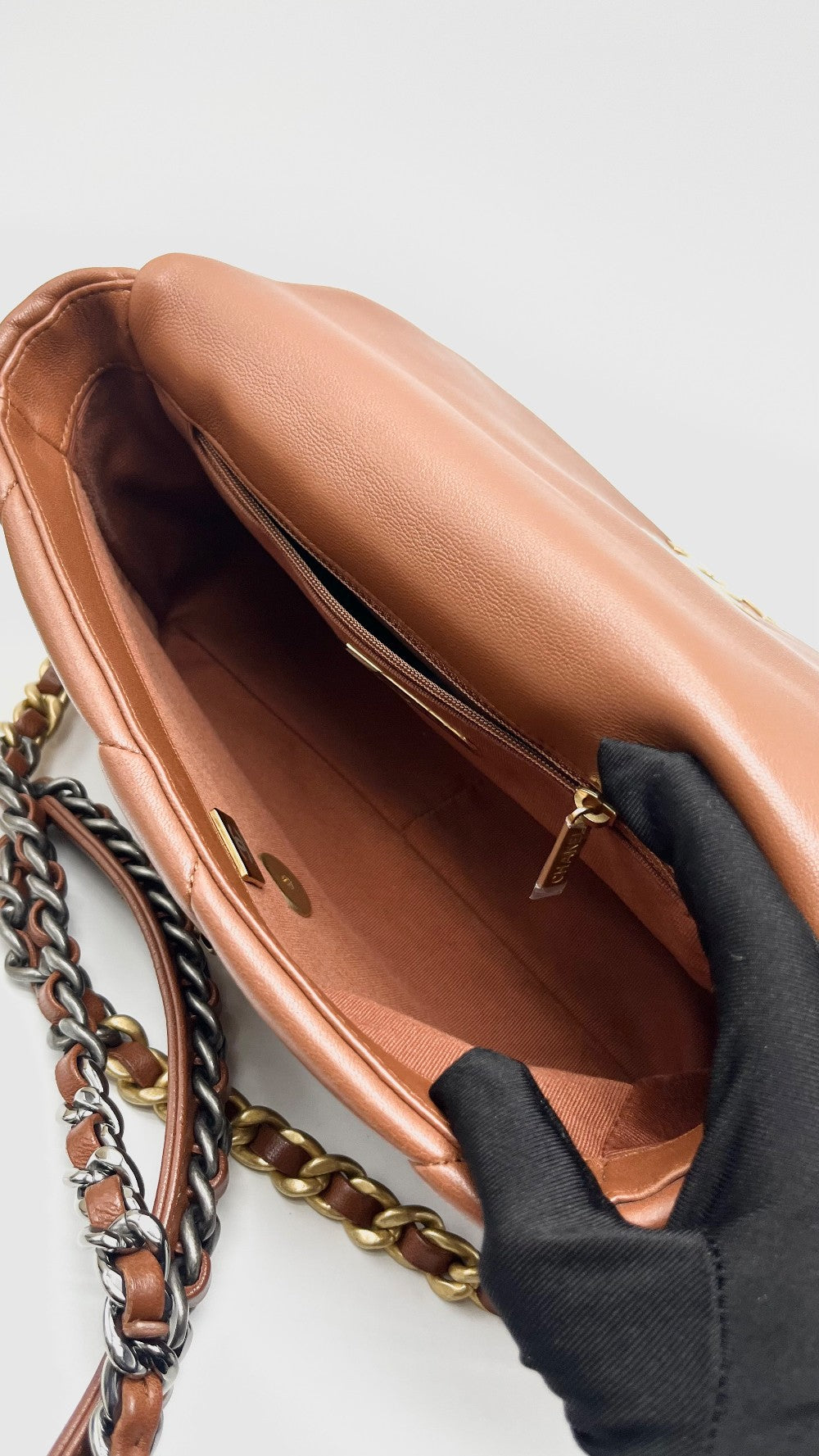 Brand New. Chanel C19 Small Tan Lambskin RHW/GHW/SHW. T7AEUT96|16620