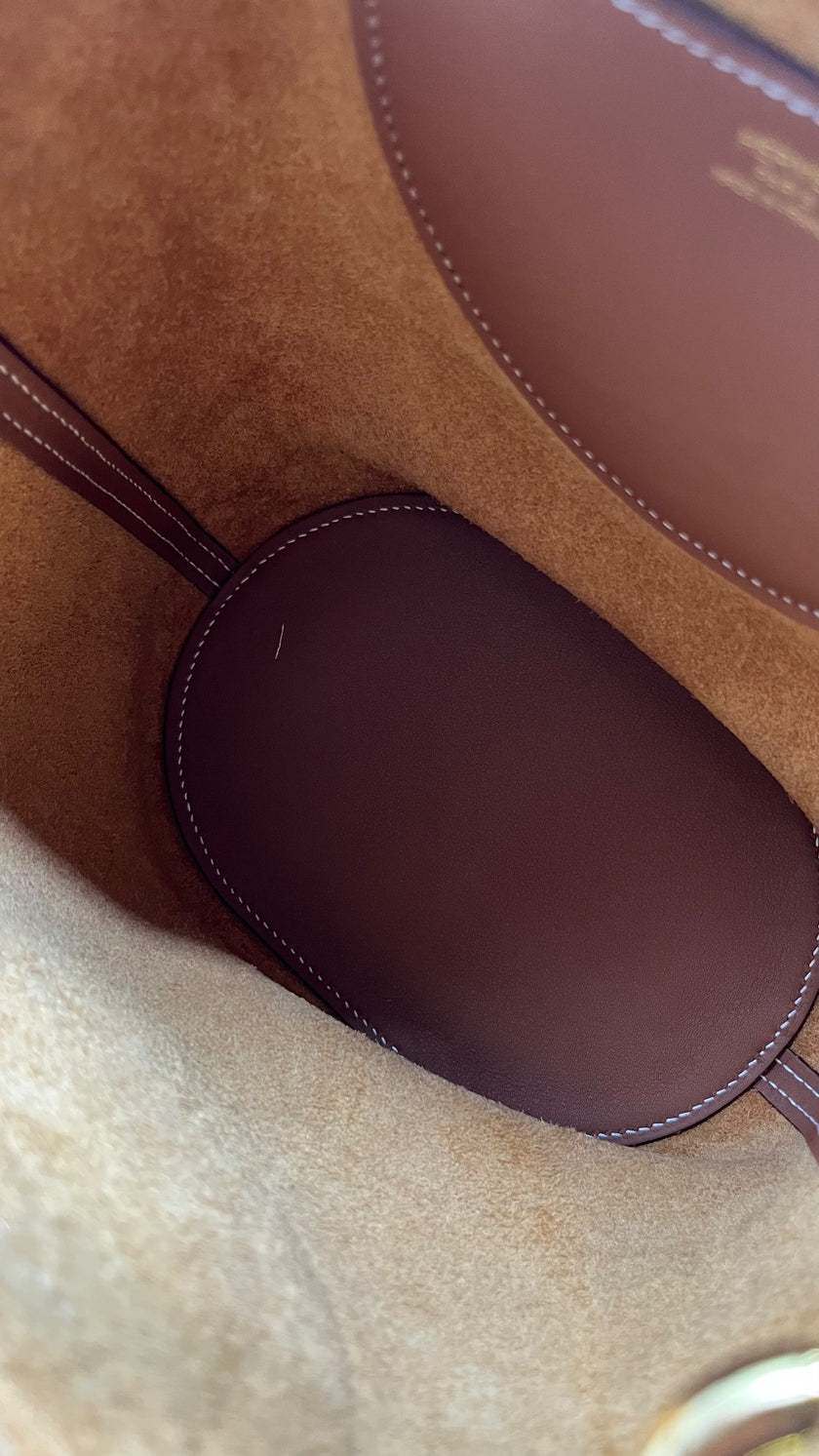 Brand New. Hermes In The Loop 18 Gold Clemence GHW. WFM003PM|5162