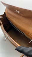 Preowned. Hermes Kelly 28 Gold Togo PHW. Square PN32|15645