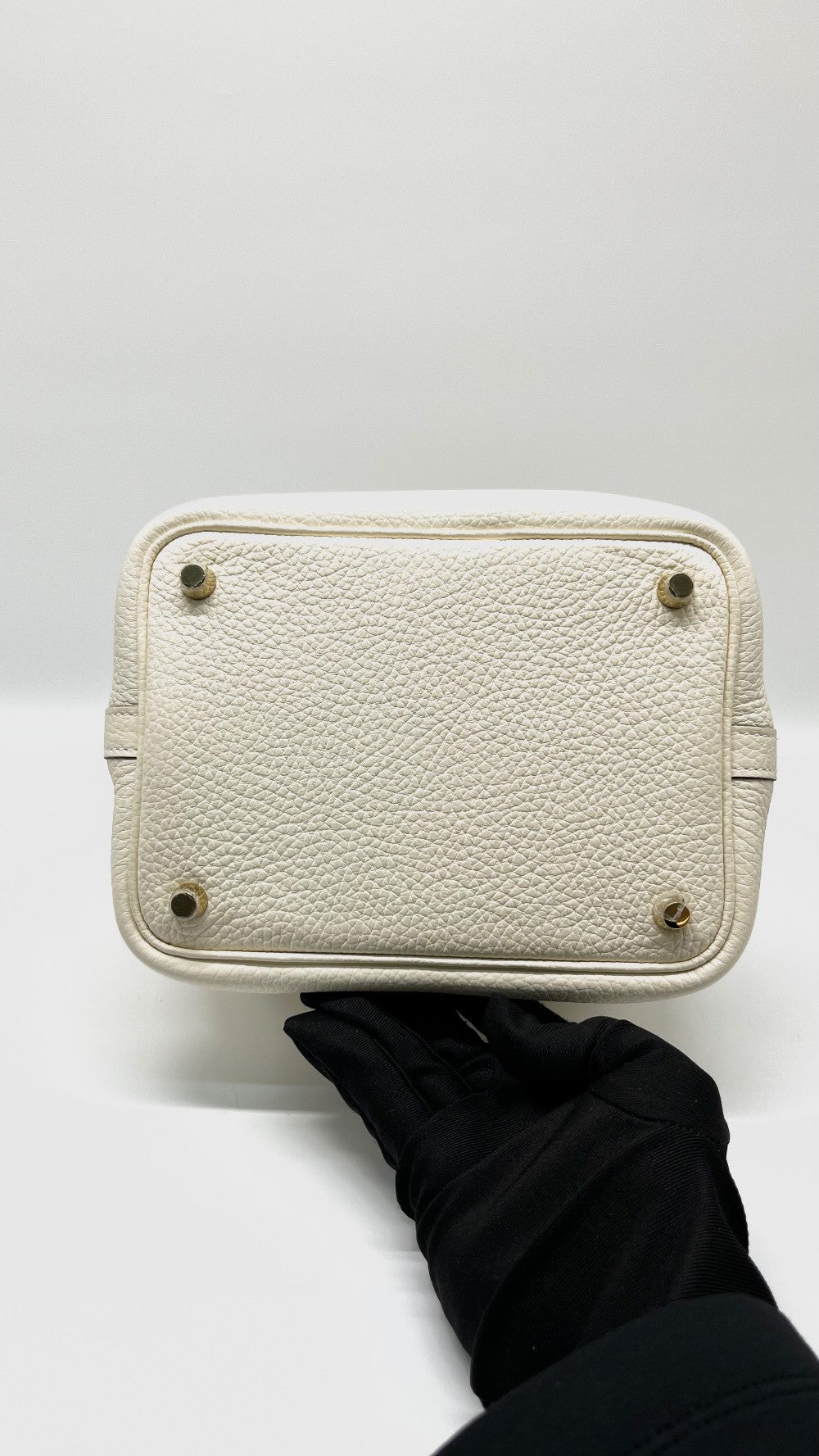 Like New. Hermes Picotin 18 Nata Clemence GHW. BFS005GX|12182