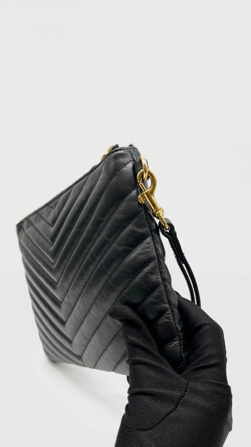 Preowned. YSL Cassandre Matelasse Tablet Pouch Black GHW. P183790390413|10863