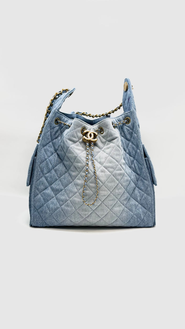 Preowned. Chanel C25 Denim Medium GHW. J3A6PC80|16225