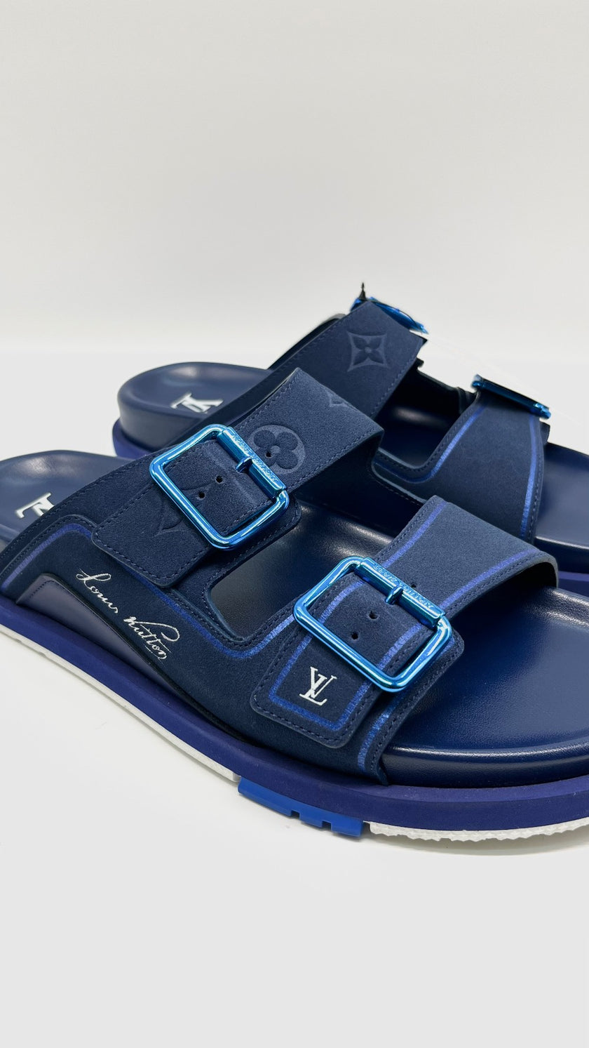 Preowned. LV Trainer Mule Blue. 38|9649