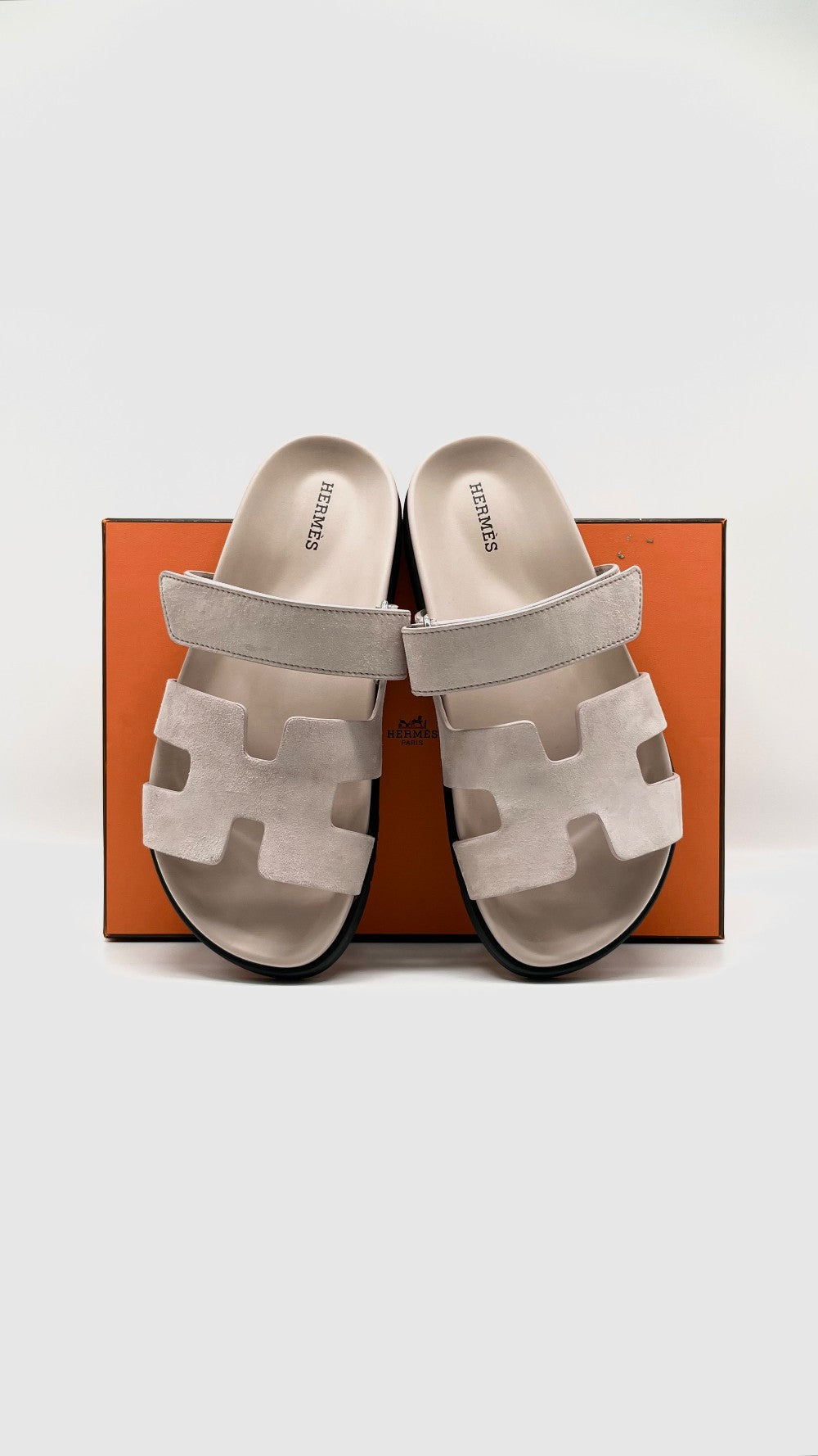 Like New. Hermes Chypre Suede Rose Porcelaine. 37.5|6857