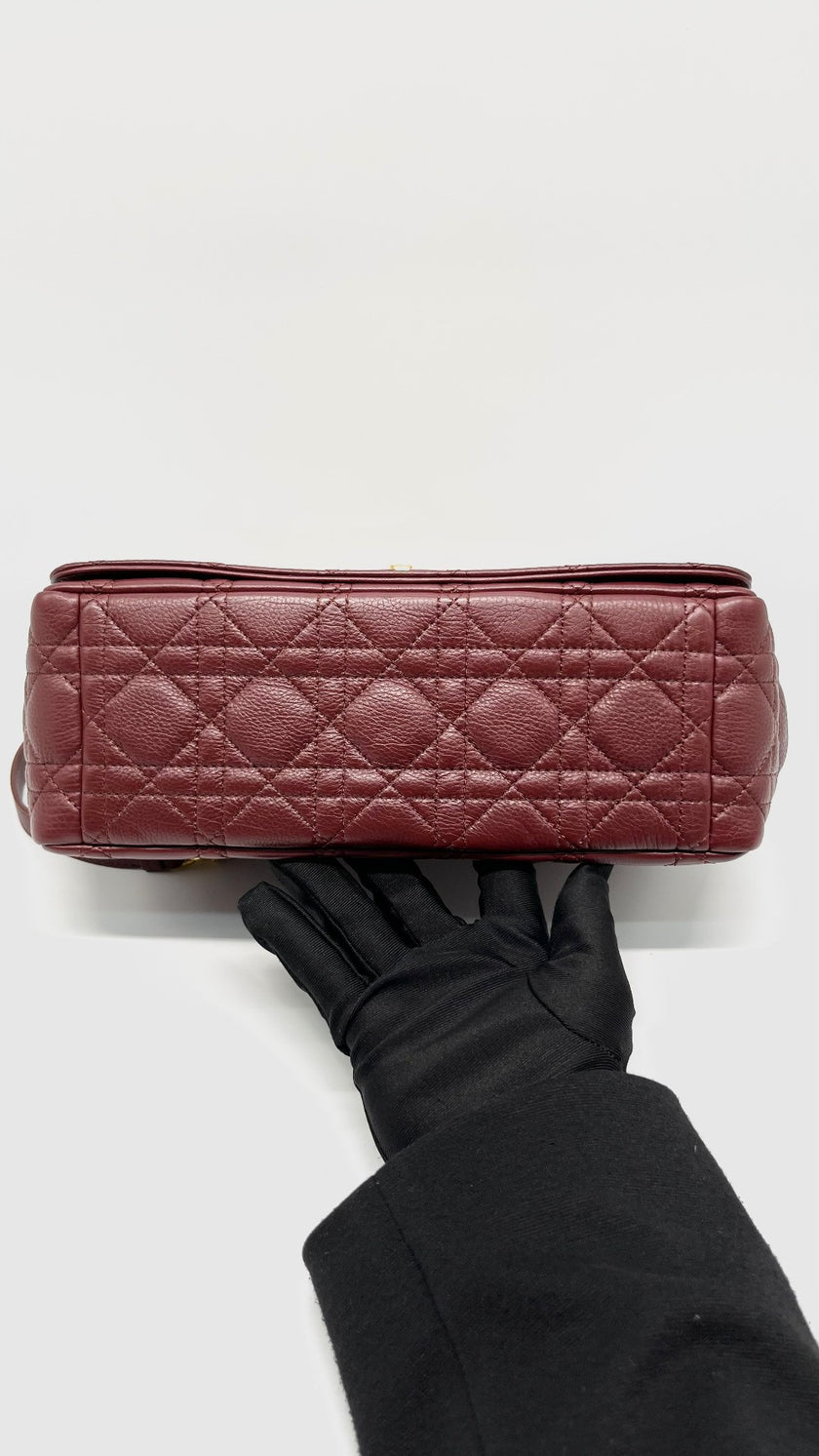 Preowned. Dior Caro 30 Montaigne Maroon.09MA0251|13962