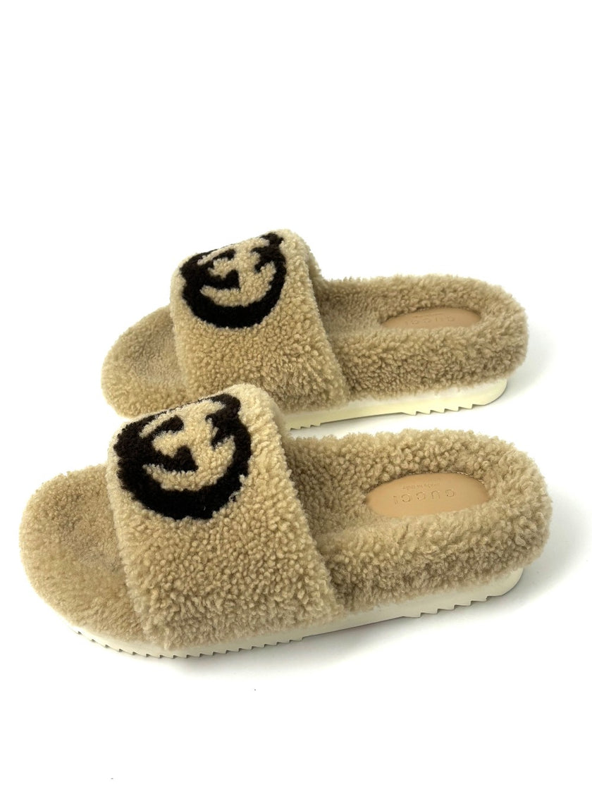 Preowned. Gucci Slides Teddy Beige. 36|7268