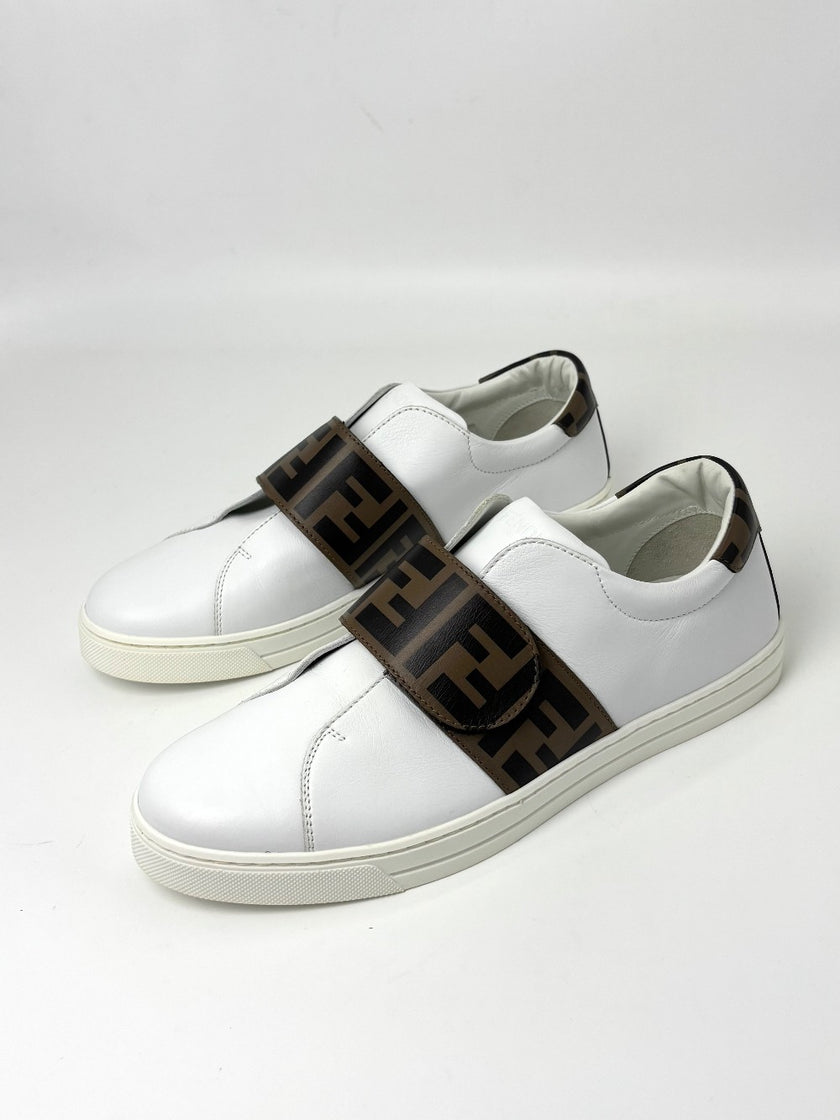 Brand New. Fendi Kids Logo Strap Low-top Sneakers. 39|7625