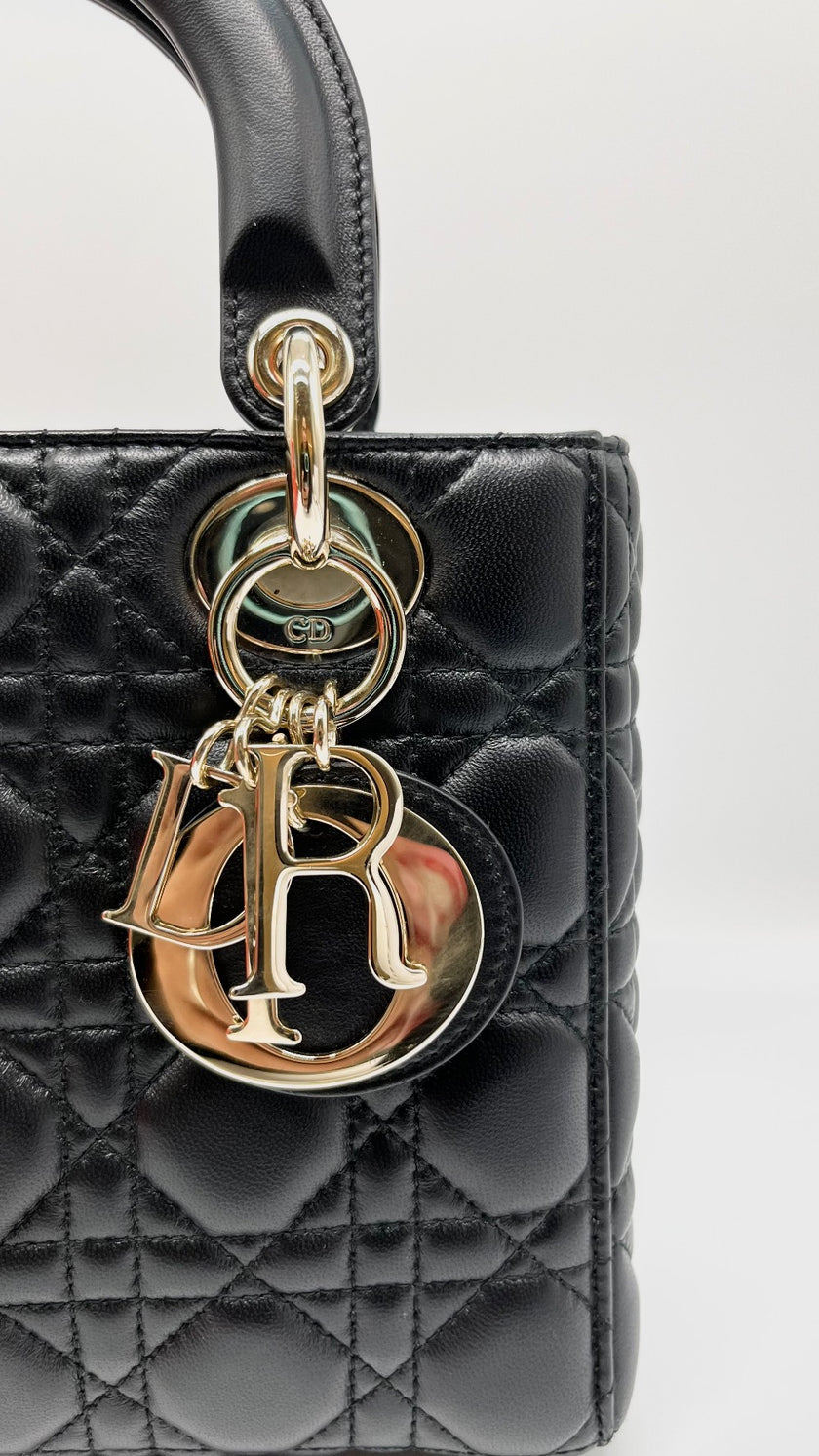Preowned. Lady Dior Small Black Lambskin. 09MA0138|9913