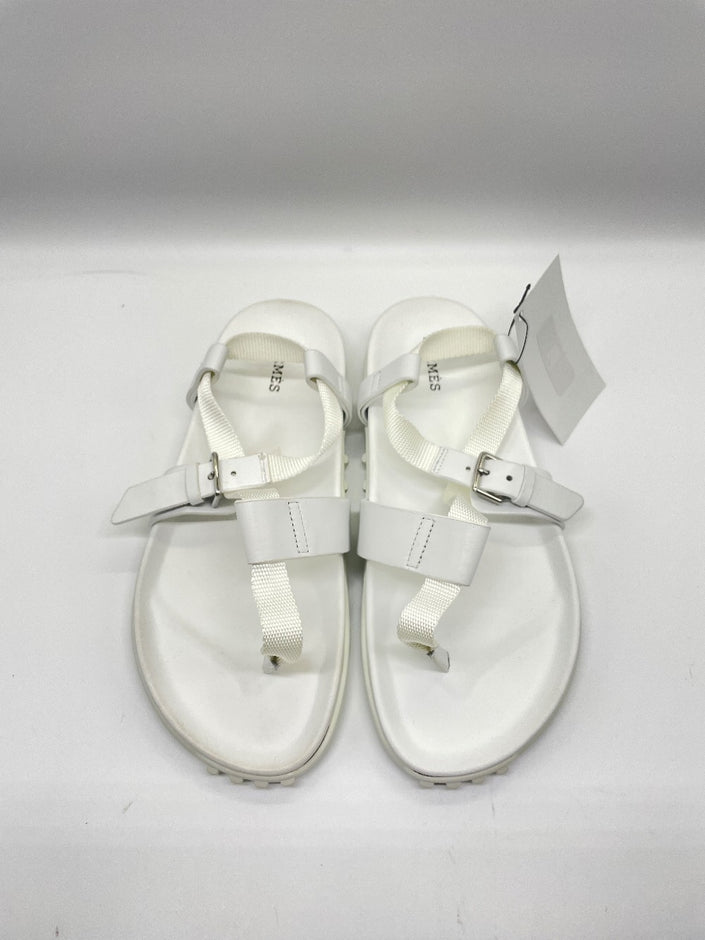 Brand New. Hermes Inboard Sandals White. 37|10102
