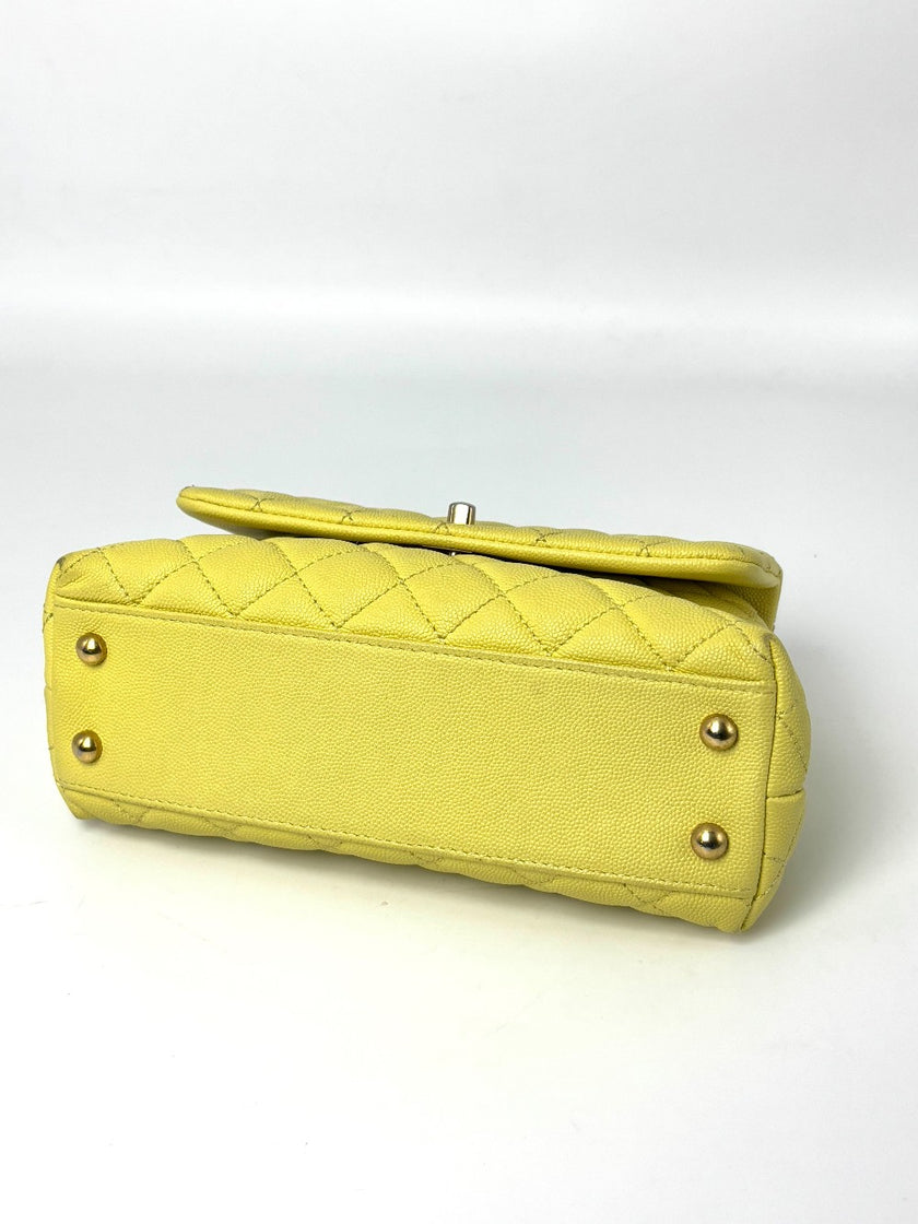 Preowned. Chanel Coco Handle Mini Yellow. 24230768|8089