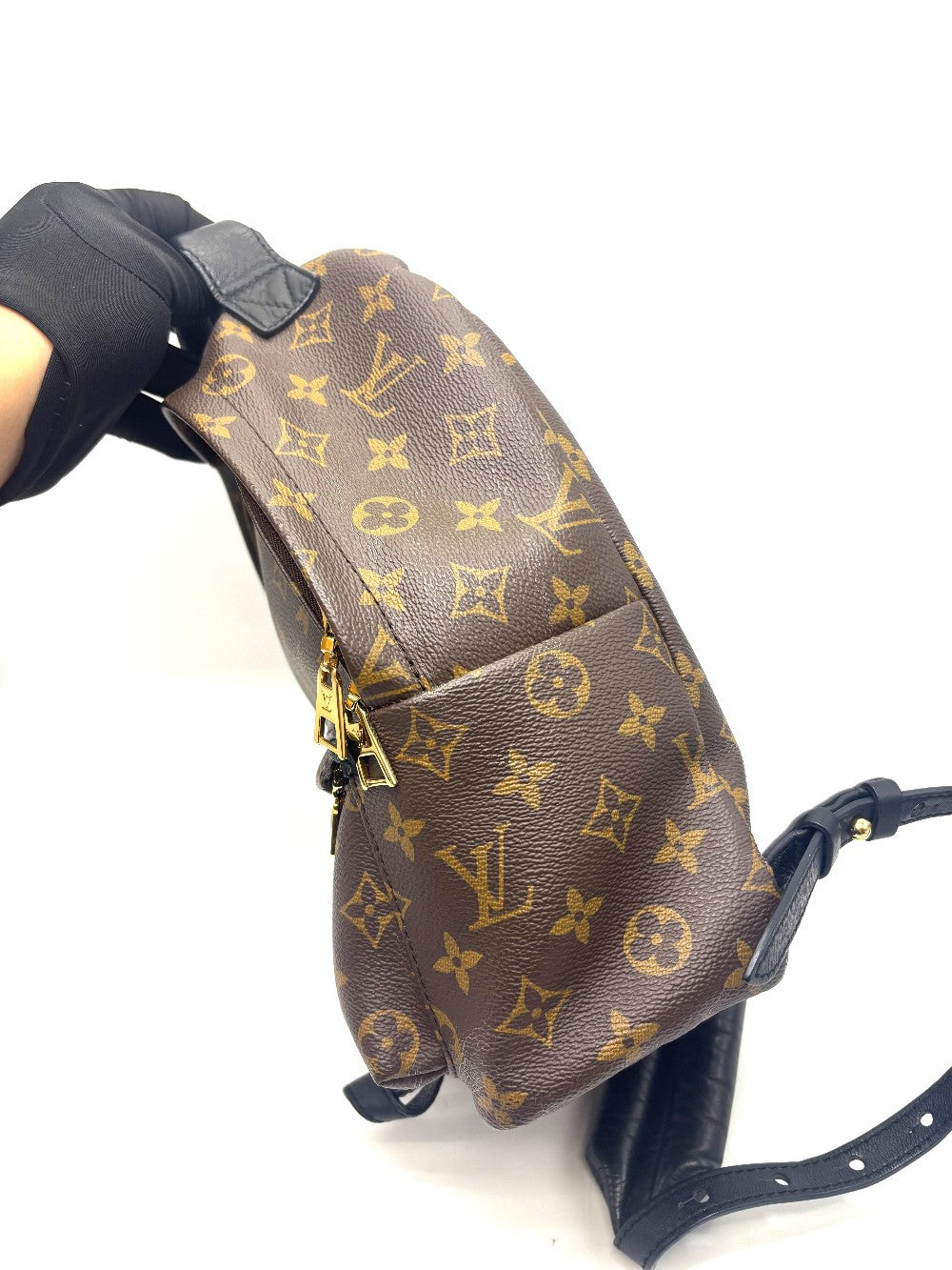 Preowned. LV Palmspring PM Monogram. FL1109|17536