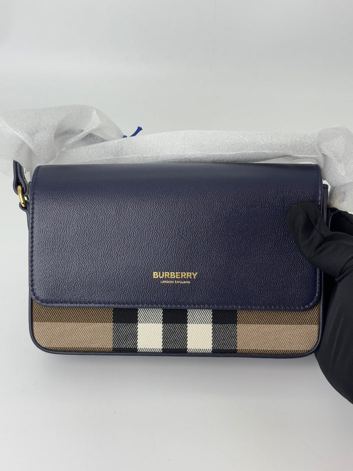 Brand New. Burberry Sling Blue|6311