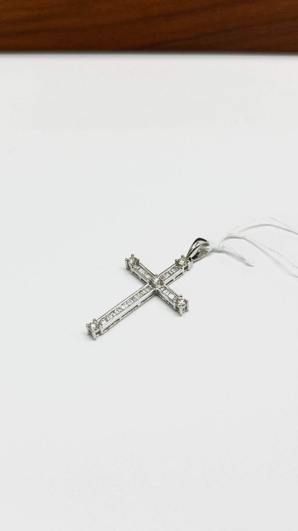 Brand New. Cross Diamond Pendant 0.288CT 16 inches length HK 14K White Gold|10933