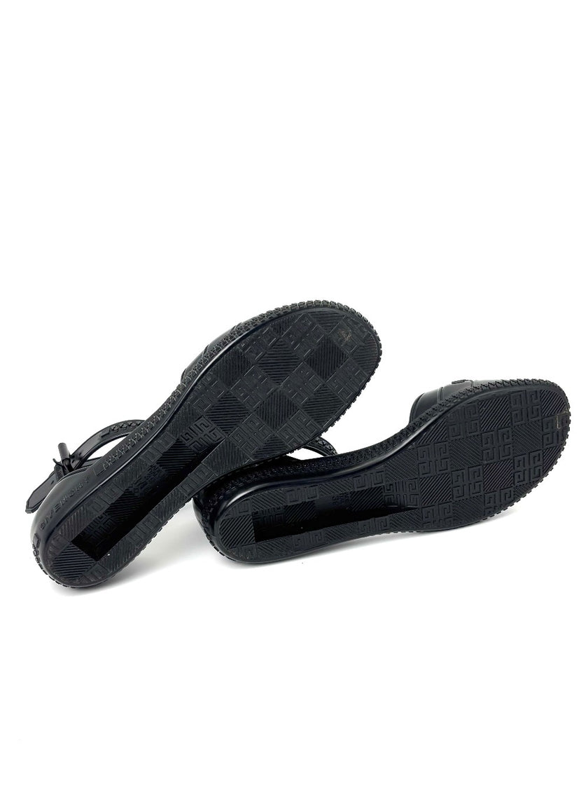 Brand New. Givenchy Jelly Flats Black. 39|7689