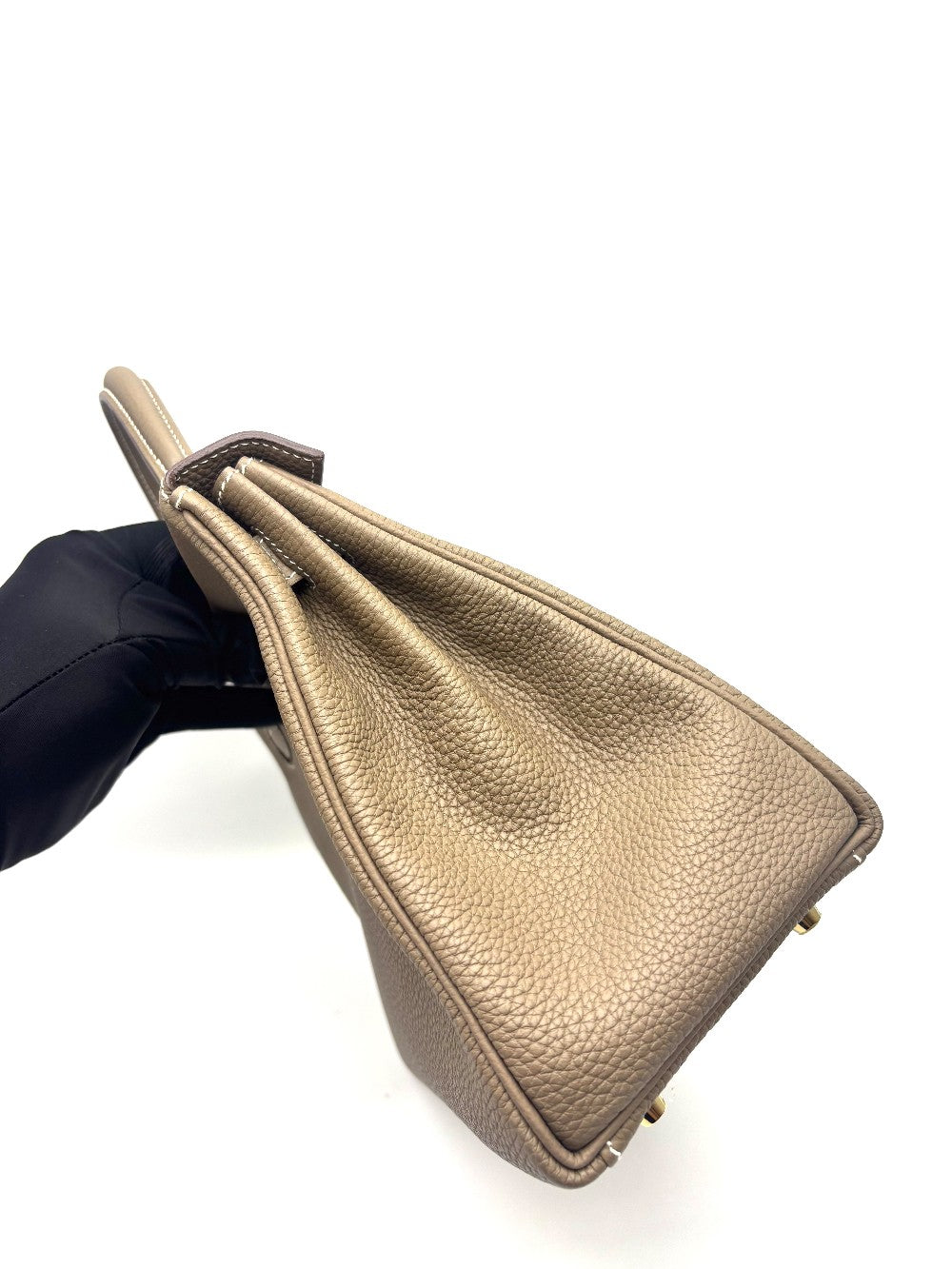 Like New. Hermes Kelly 28 Etoupe Togo GHW. UMU121SC|17314