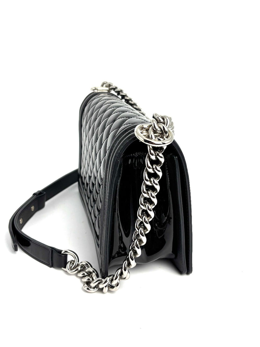 [SALE] Preowned. Chanel Leboy New Medium Patent Black SHW. 20489988|11068