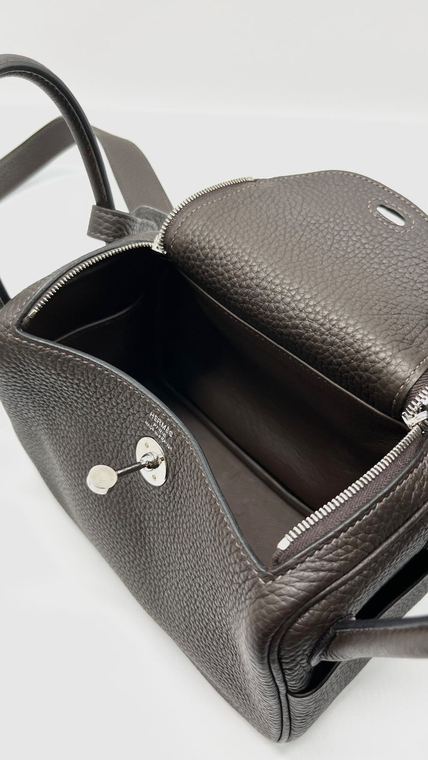 Like New. Hermes Mini Lindy Togo Ebene PHW. DCT382NN|13041