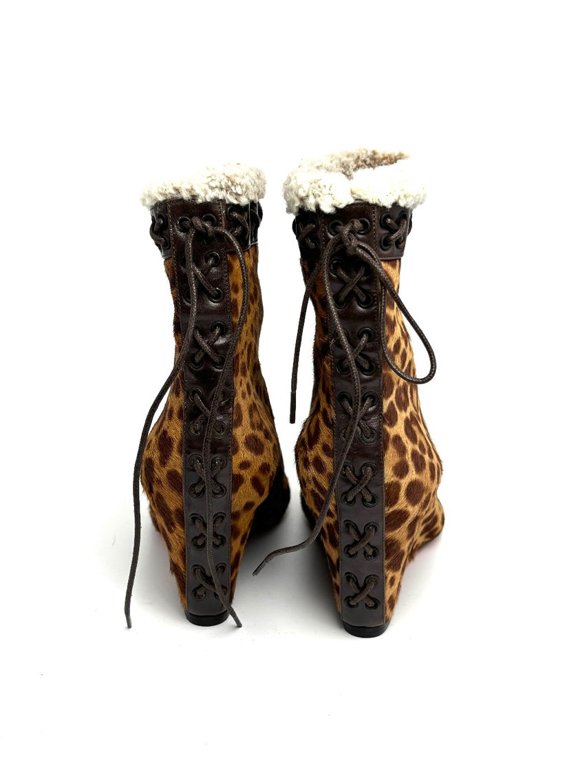 Like New. Louboutin Boots Leopard. 35.5|10663