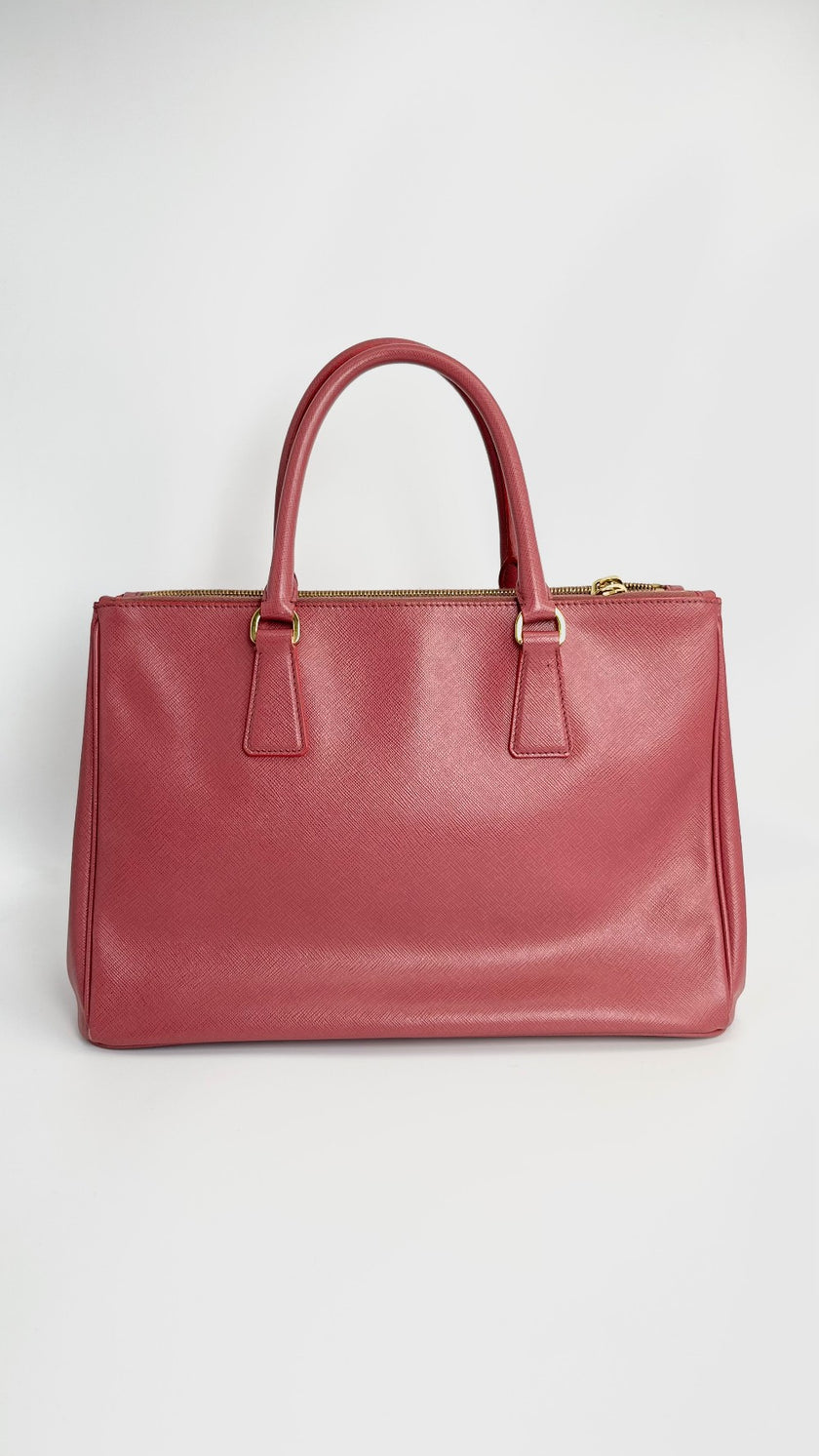 Preowned. Prada Saffiano Tote Pink. 25|4471