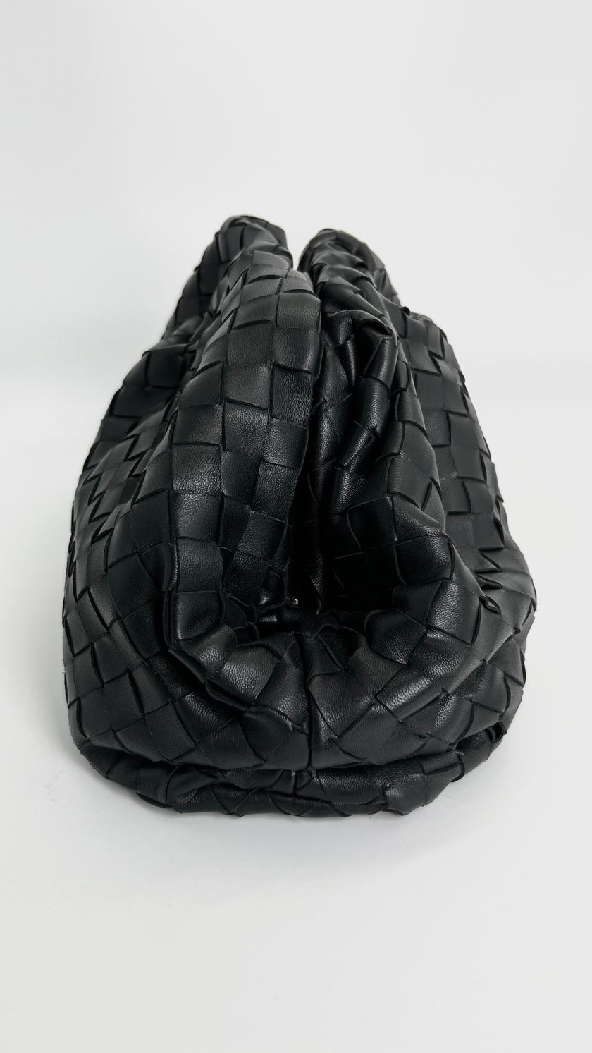 Preowned. Bottega Clutch Black. B08782367Z|4560