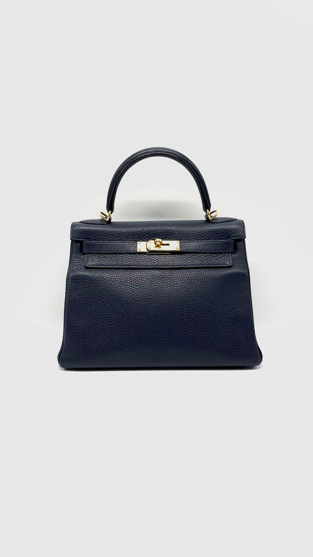 Preowned. Hermes Kelly 28 Blue Nuit Togo GHW. TII007BG|15339